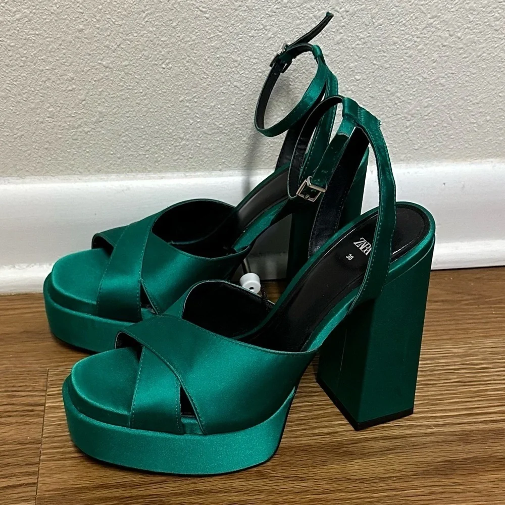ZARA round toe Block Heels Platform Sandals